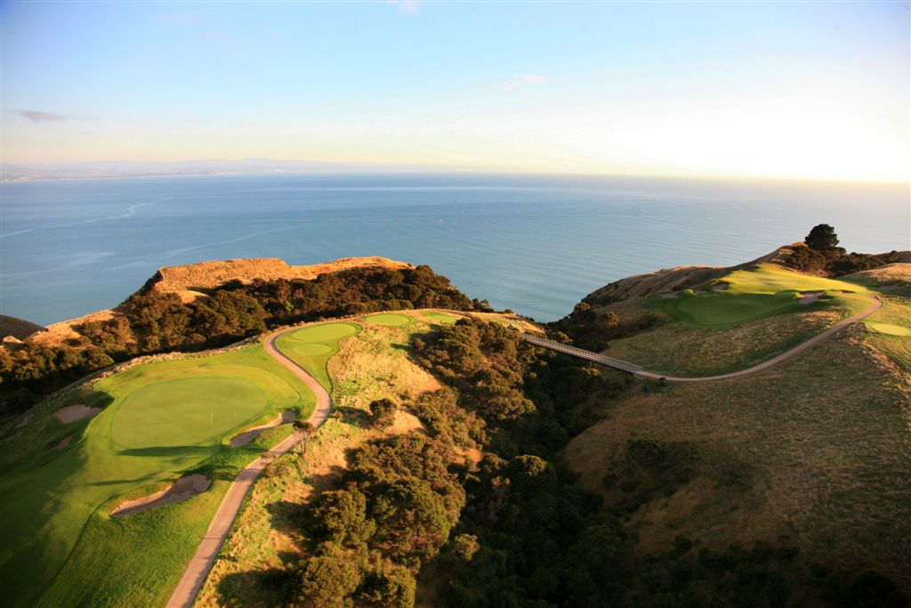 Cape Kidnappers from the air, courtesy of Gary Lisbon