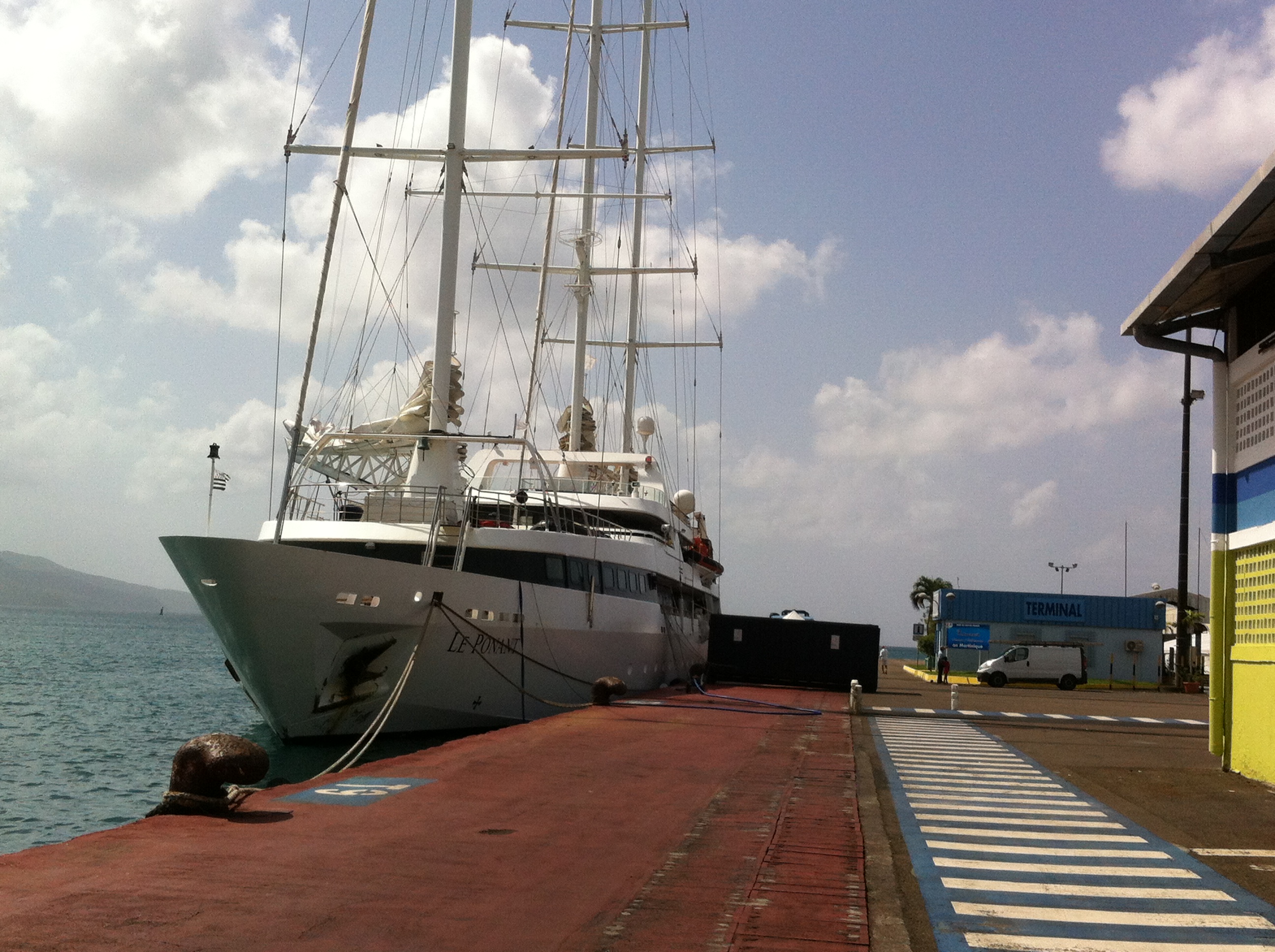 Le Ponant Le Ponant getting ready for her guests in Fort de France on January 18, 2014