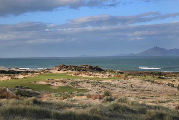 Tara Iti Golf Club, New Zealand - No. 14 - Photo by Gary Lisbon