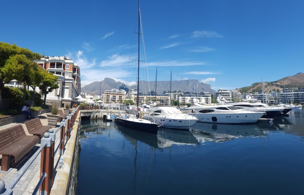 V&A Waterfront - The Best of South Africa Escorted 2016 - PerryGolf.com