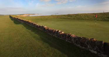 North Berwick by Gary Lisbon