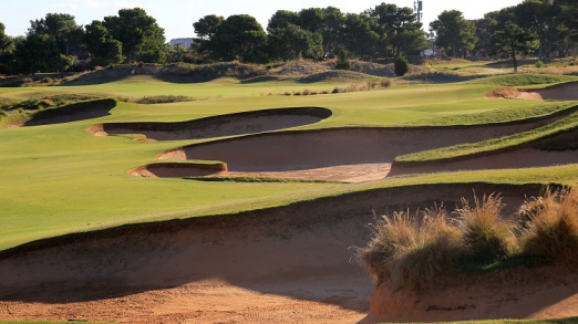 Glenelg Golf Club by Gary Lisbon