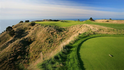 Cape Kidnappers by Gary Lisbon