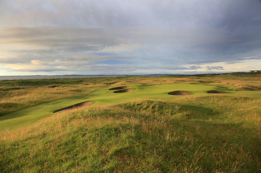 ROYAL DORNOCH GOLF CLUB: SUTHERLAND, SCOTLAND