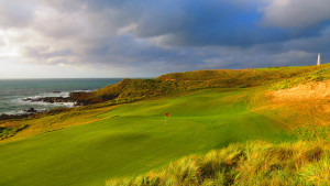 Cape Wickham - 17th Hole, Par 3 behind the green | Image via Cape Wickham Links