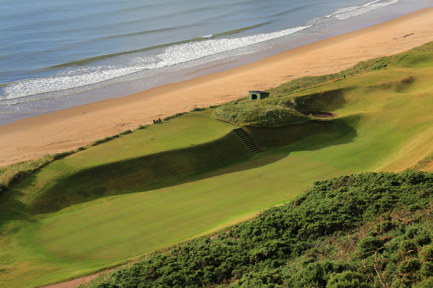 Cruden Bay by Gary Lisbon