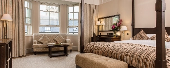 Lough Eske Castle - bedroom 