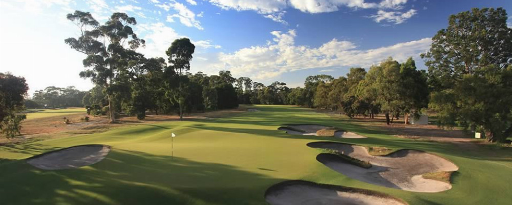 The Metropolitan Golf Club by Gary Lisbon
