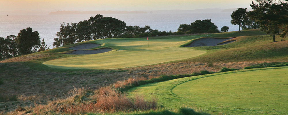Gulf Harbour by Gary Lisbon