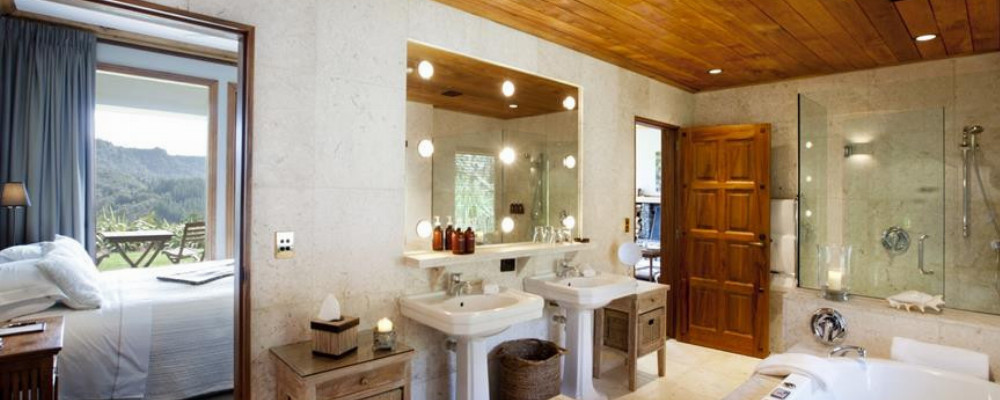 Treetops Lodge & Estate