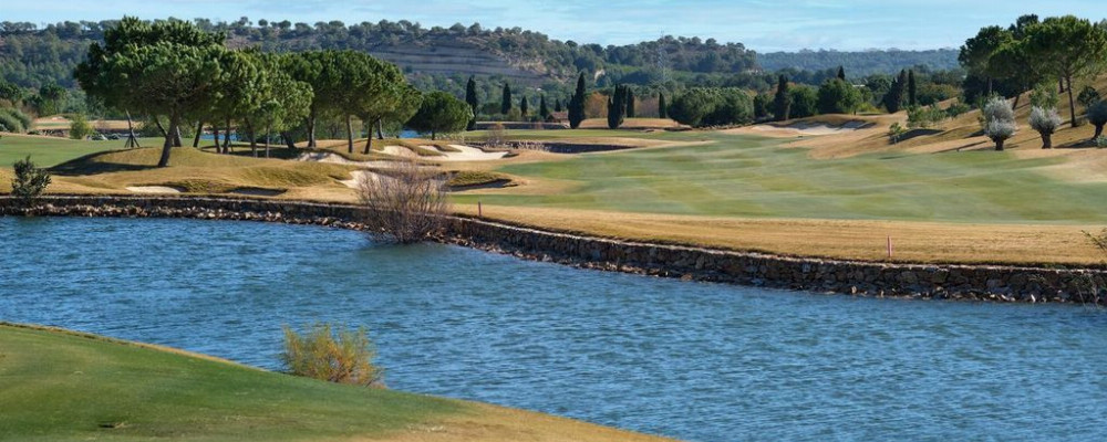 Las Colinas Golf & Country Club