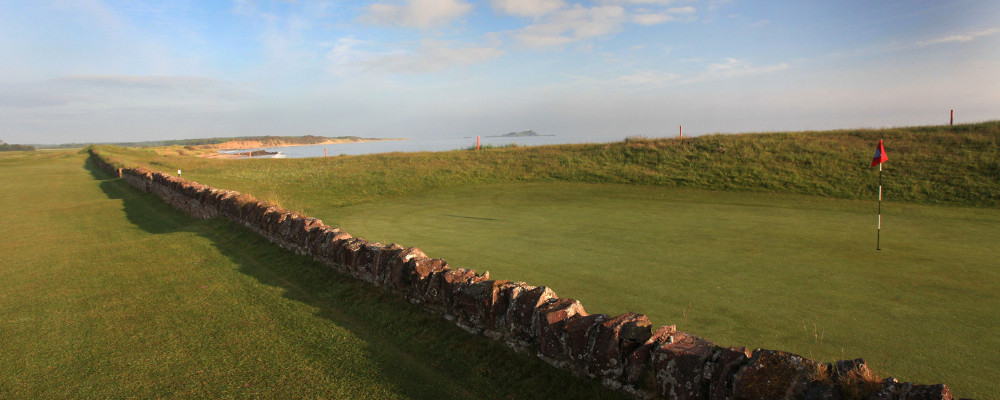 North Berwick by Gary Lisbon