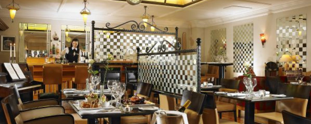 Killarney Royal - dining