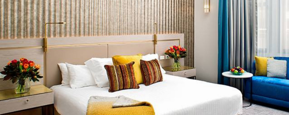 Radisson Plaza Sydney - bedroom