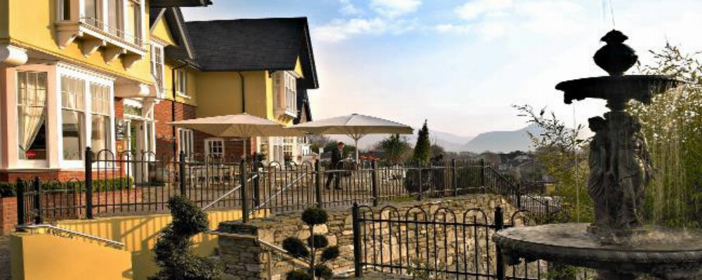 Randles Hotel - exterior 