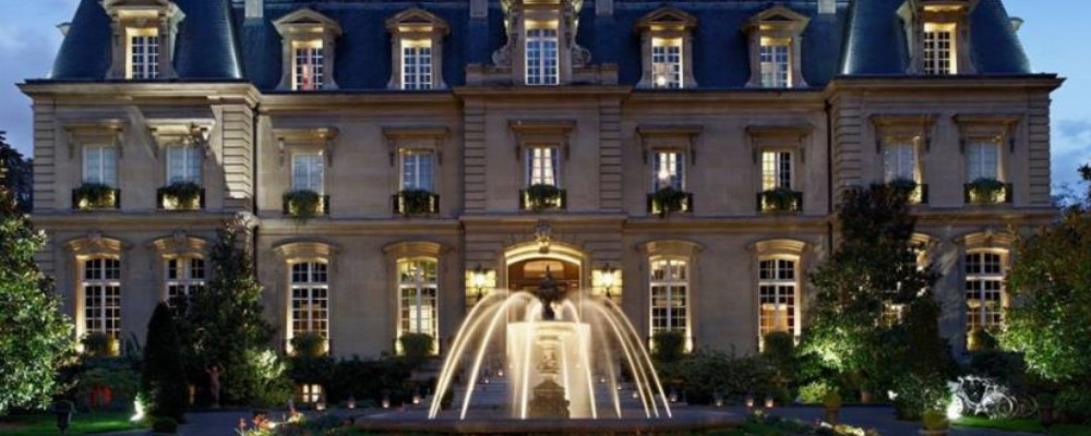 Saint James - exterior