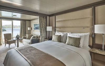 Deluxe Veranda Suite
