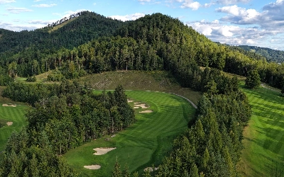 Adamstal Golf Club by Gary Lisbon