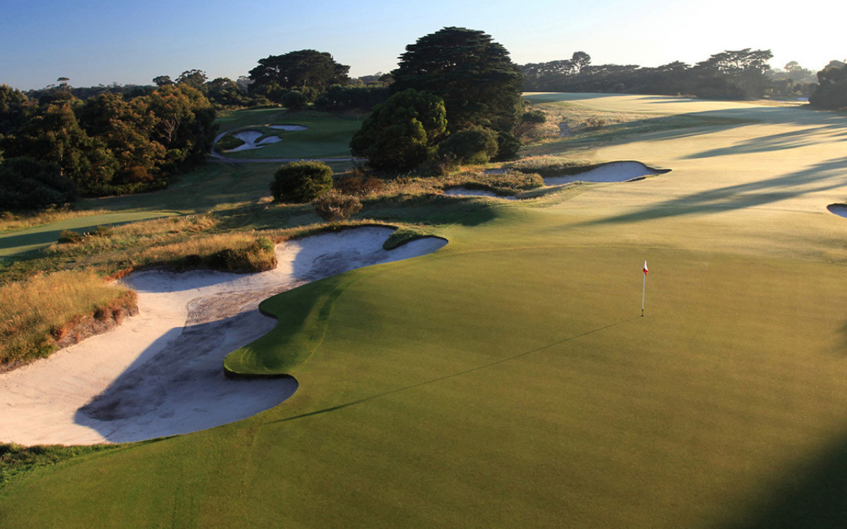 Royal Melbourne by Gary Lisbon