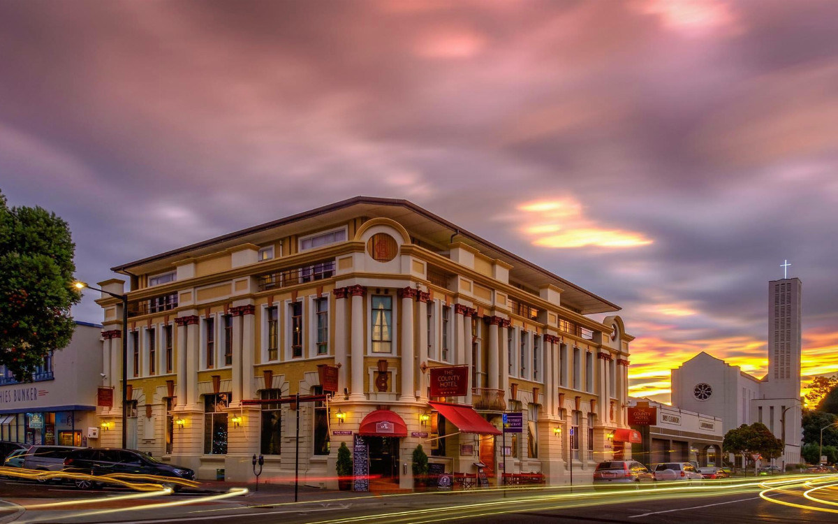 The County Hotel, Napier