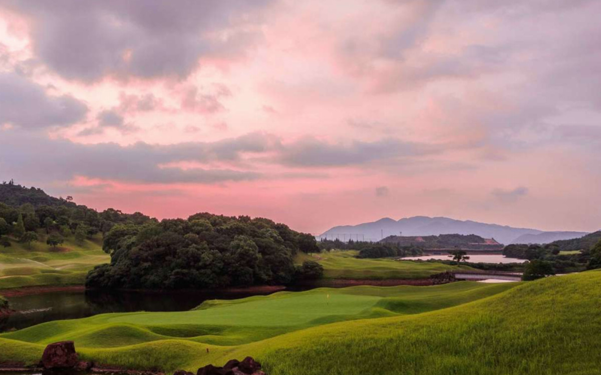 Mission Valley Golf Club