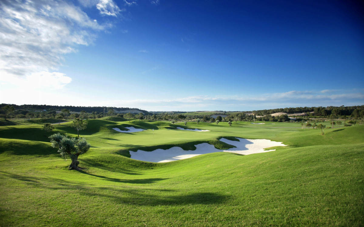 Las Colinas Golf & Country Club