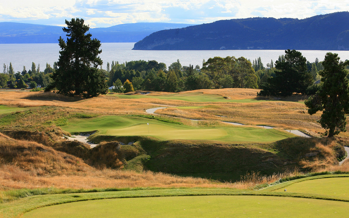 The Kinloch Club by Gary Lisbon