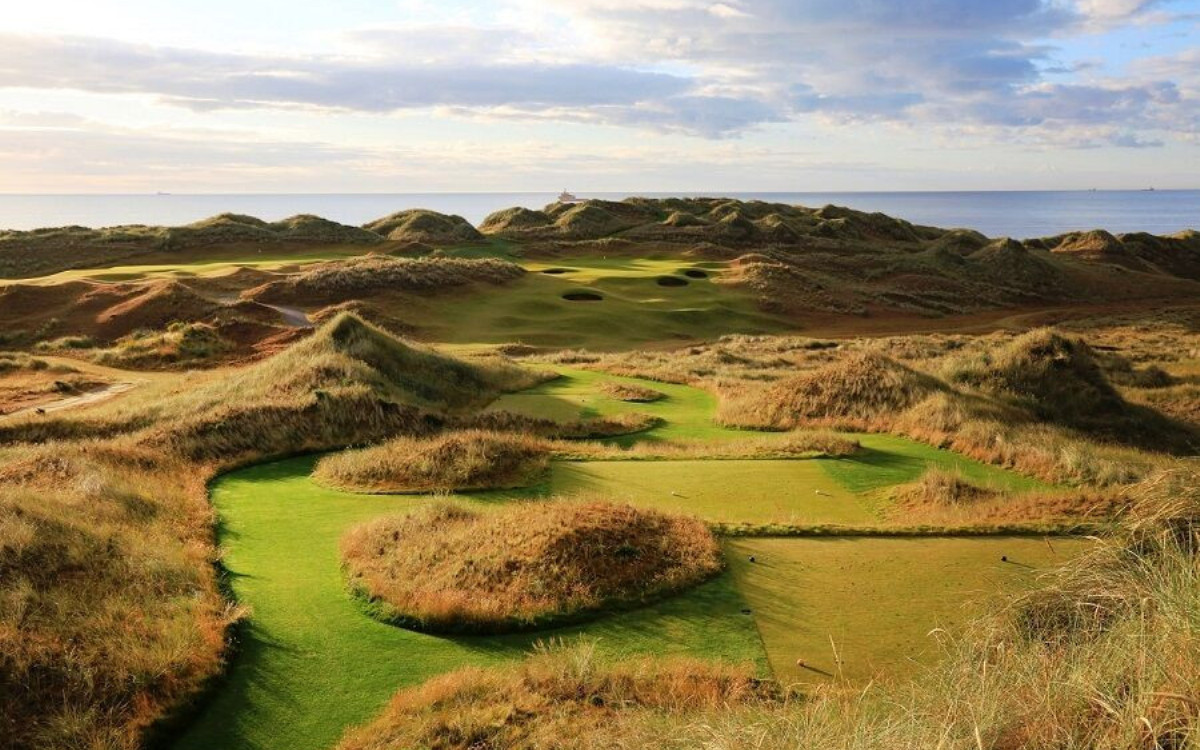 Trump Aberdeen by Gary Lisbon