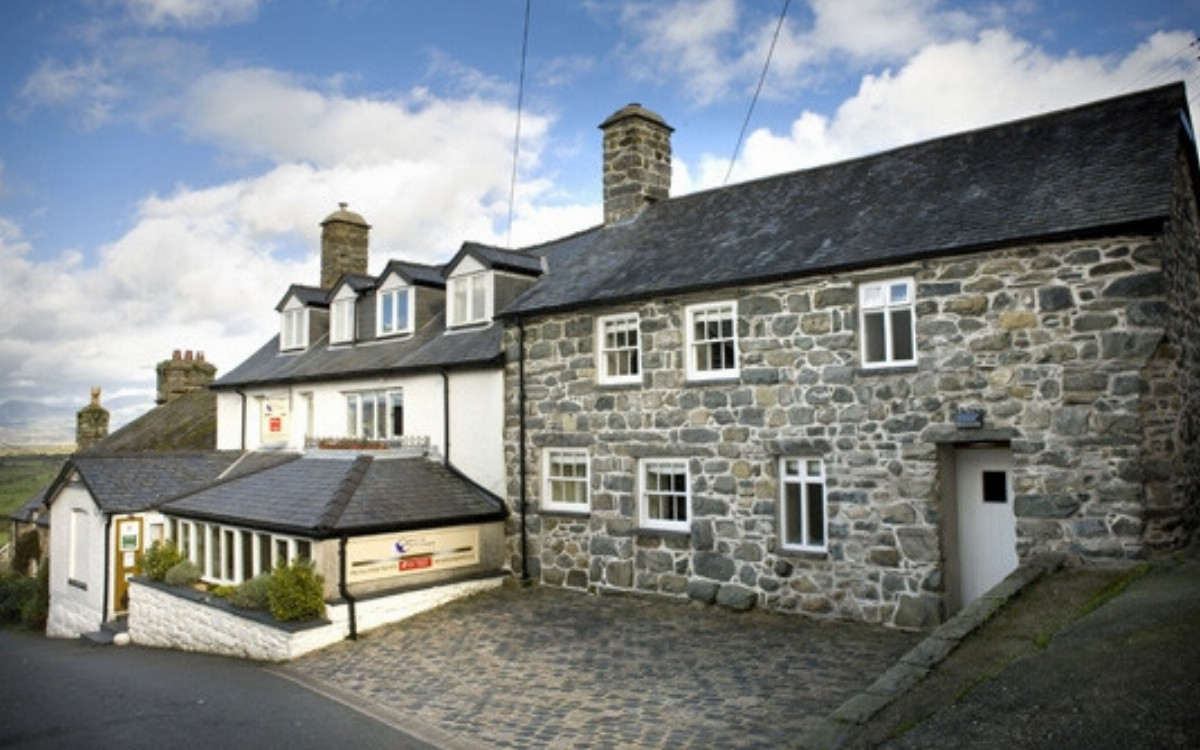 Castle Cottage - exterior