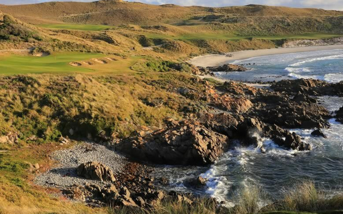 Cape Wickham by Gary Lisbon