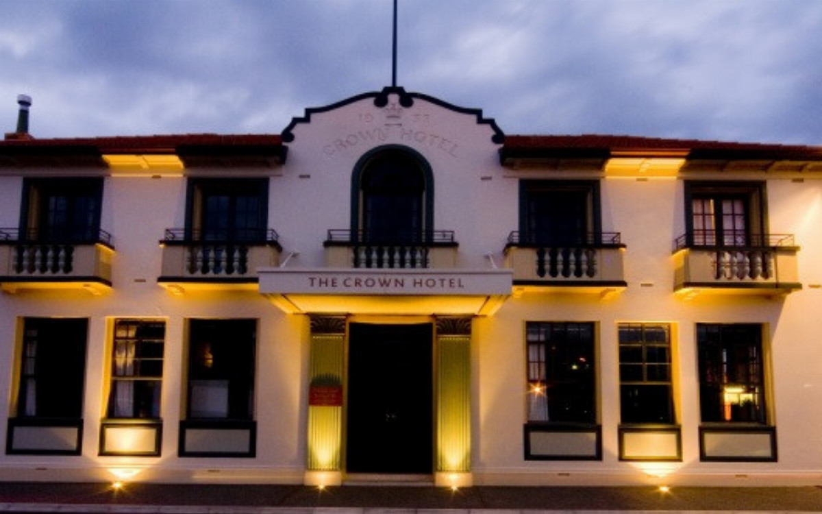 Crown Hotel - exterior