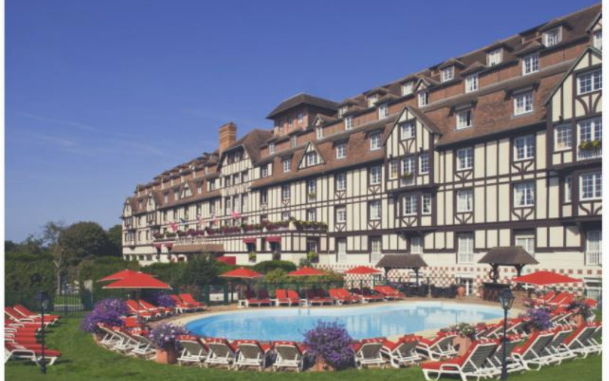 Deauville Hotel du Golf - exterior