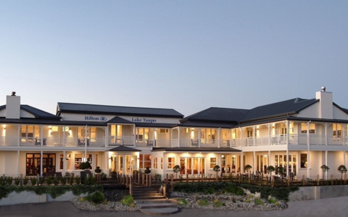 Hilton Lake Taupo - Exterior