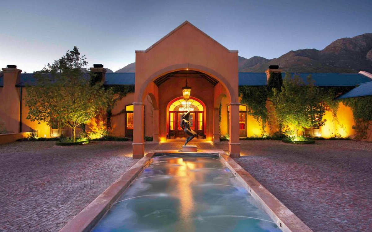 La Residence - exterior 