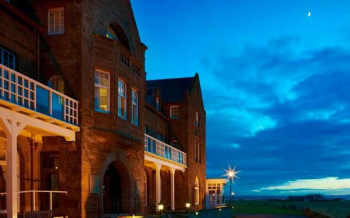 Troon Marine - exterior 